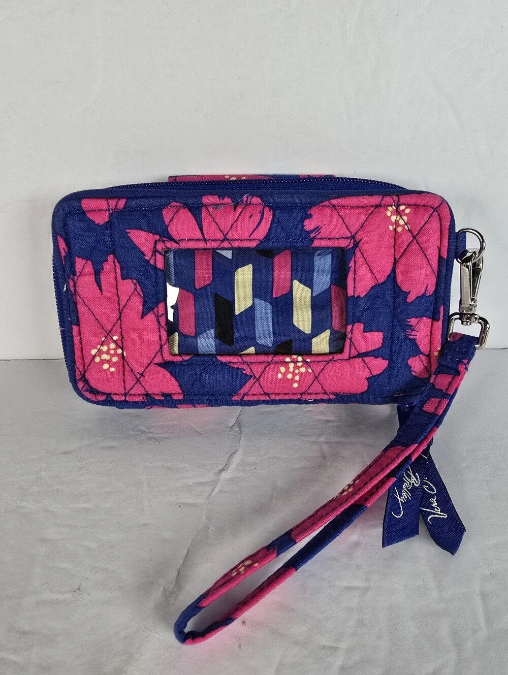 NWOT Vera Bradley Quilted Smartphone Wristlet Wallet Art Poppies Blue/Pink